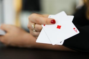 Стратегия за онлайн покер турнири: пет съвета за ниски залози